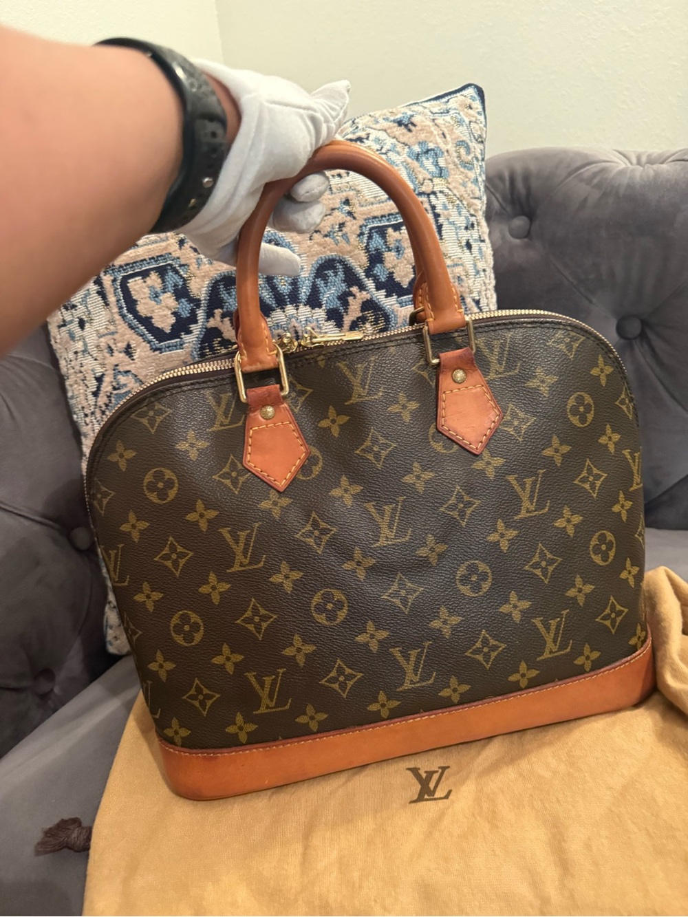 Louis Vuitton Monogram Alma Handbag in Brown and Tan - Picture 10 of 17